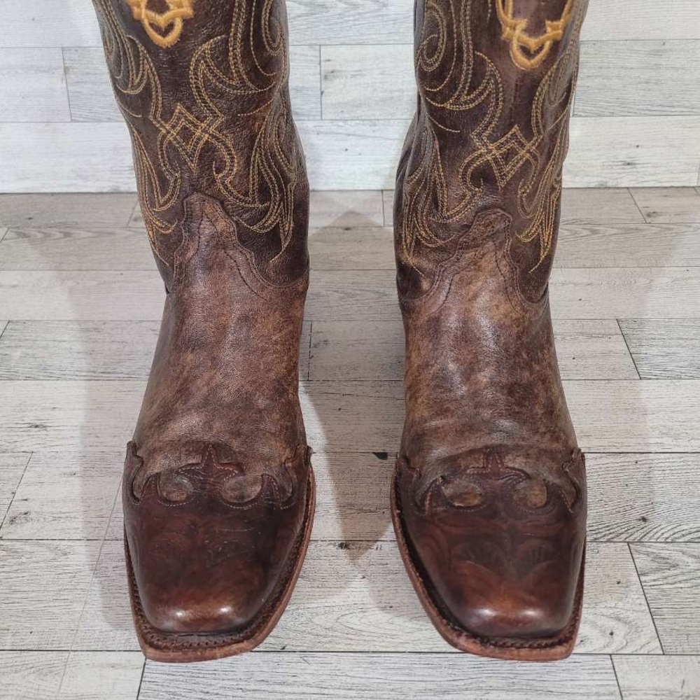 Tony Lama Brown Heeled Boots with Gold Embroidery - Picture 3 of 9